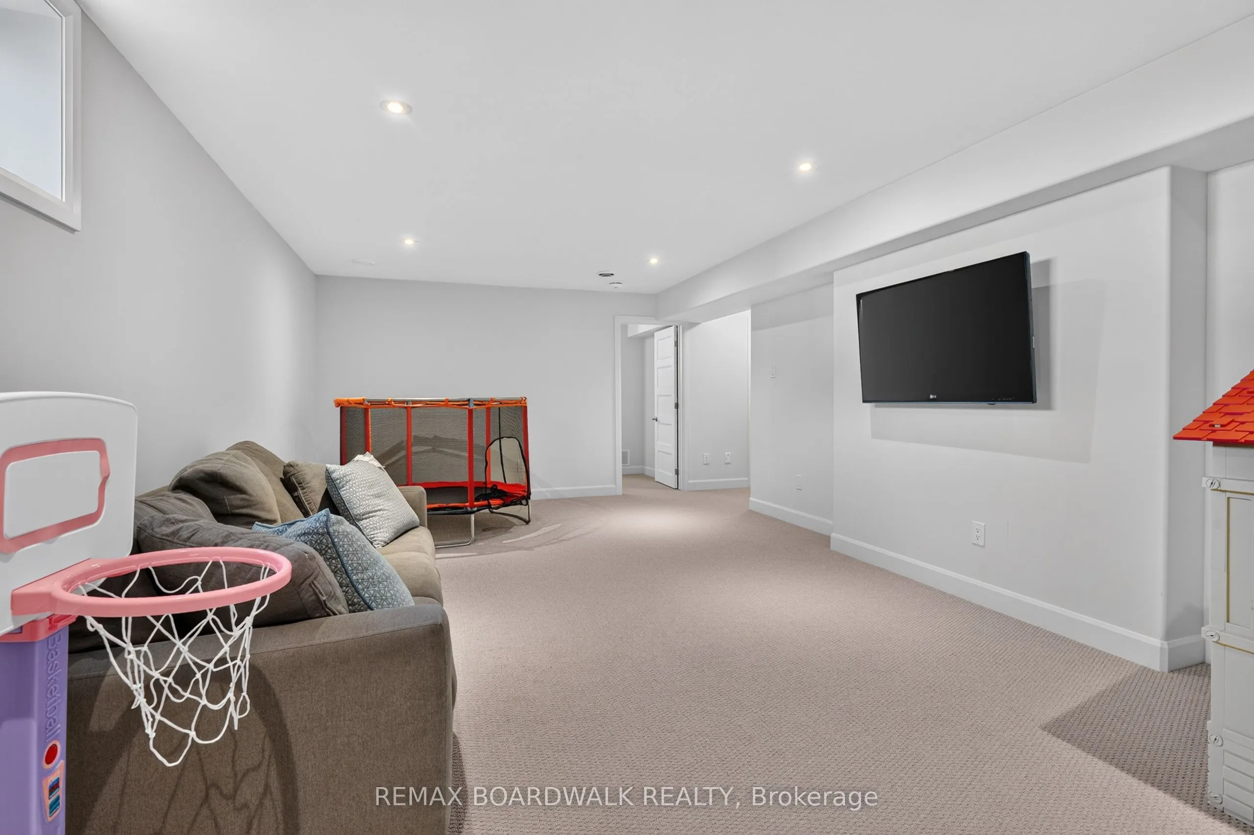 340 Moonlight Drive