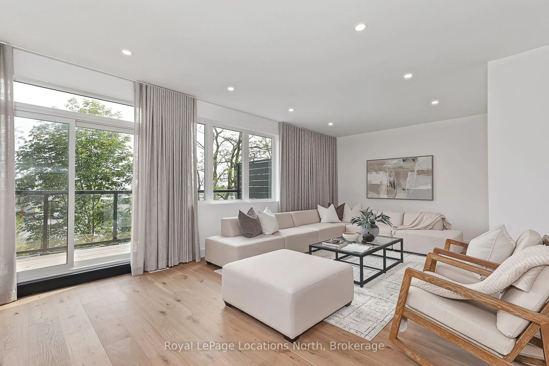 25 Lansdowne Street S #9