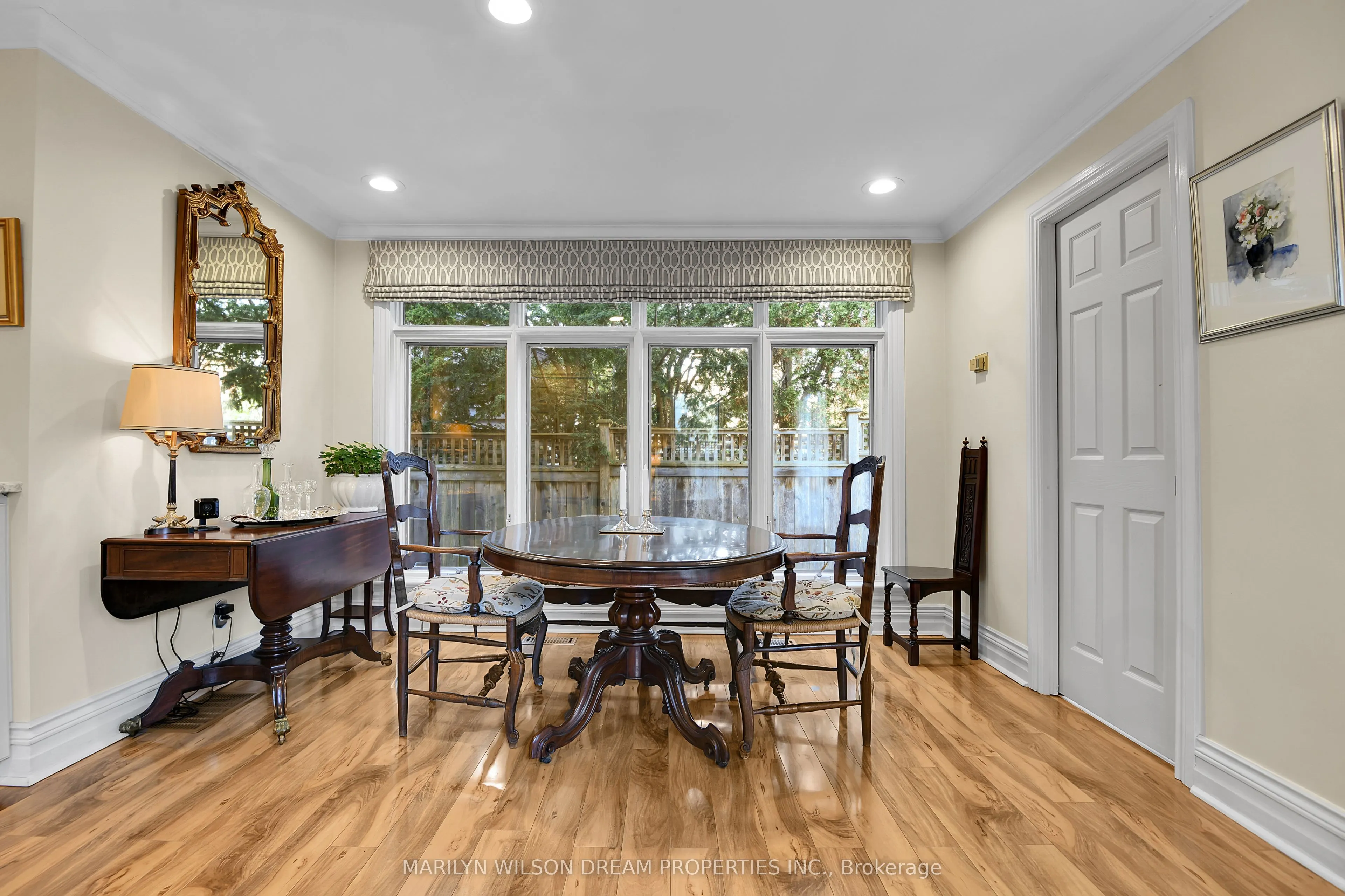 598 Queen Elizabeth Drive