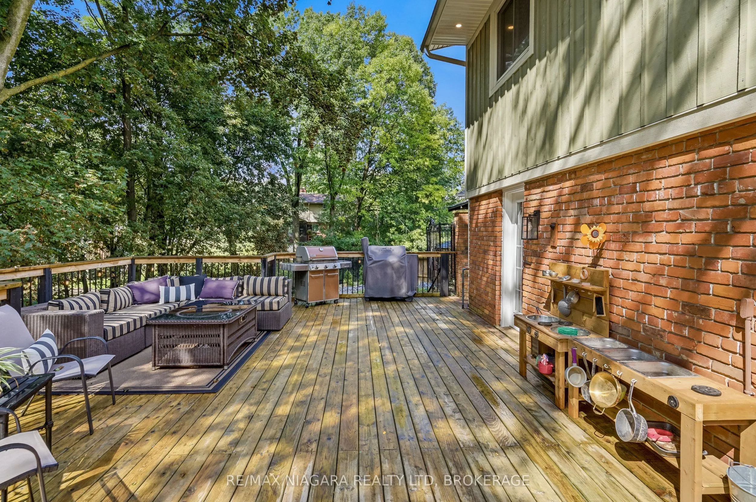 25 Berkhout Terrace
