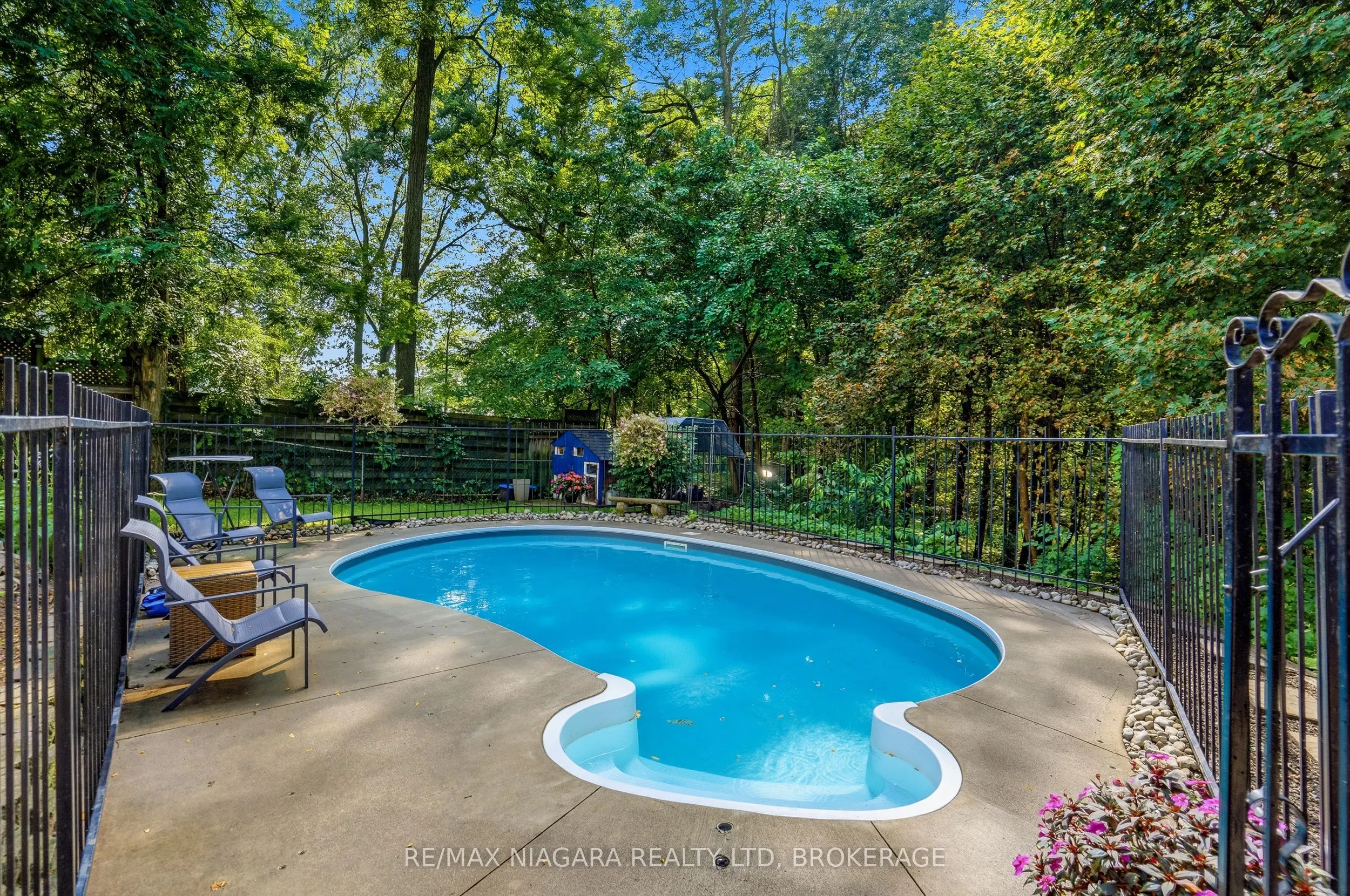 25 Berkhout Terrace