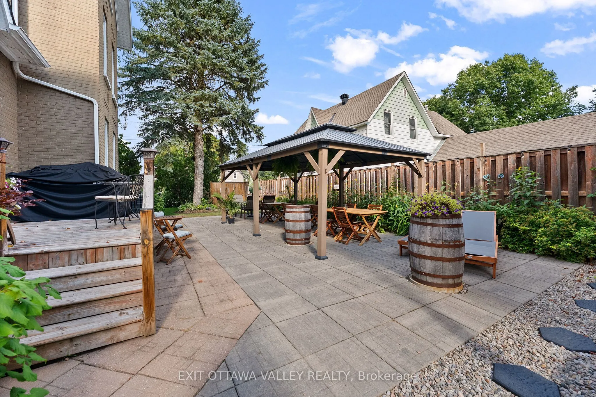 1739 Beachburg Road