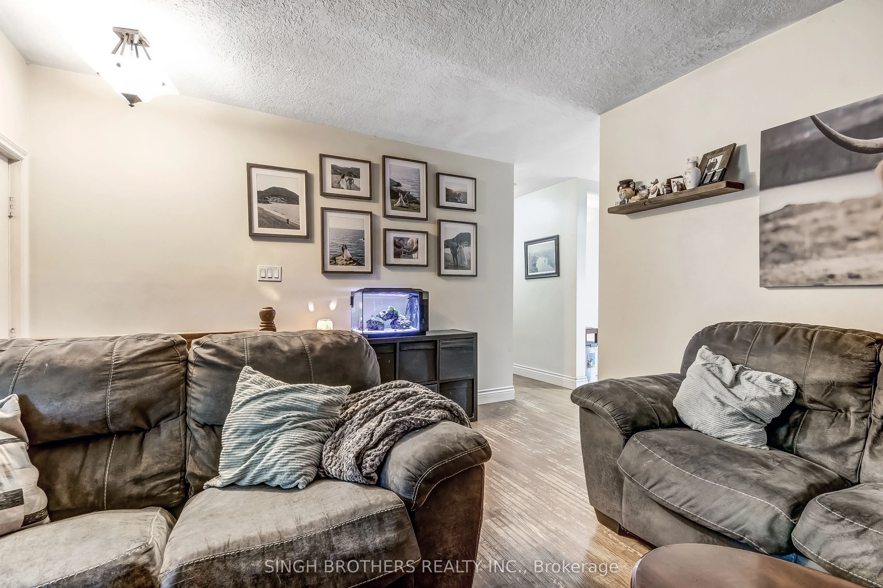 344 Springbank Avenue N