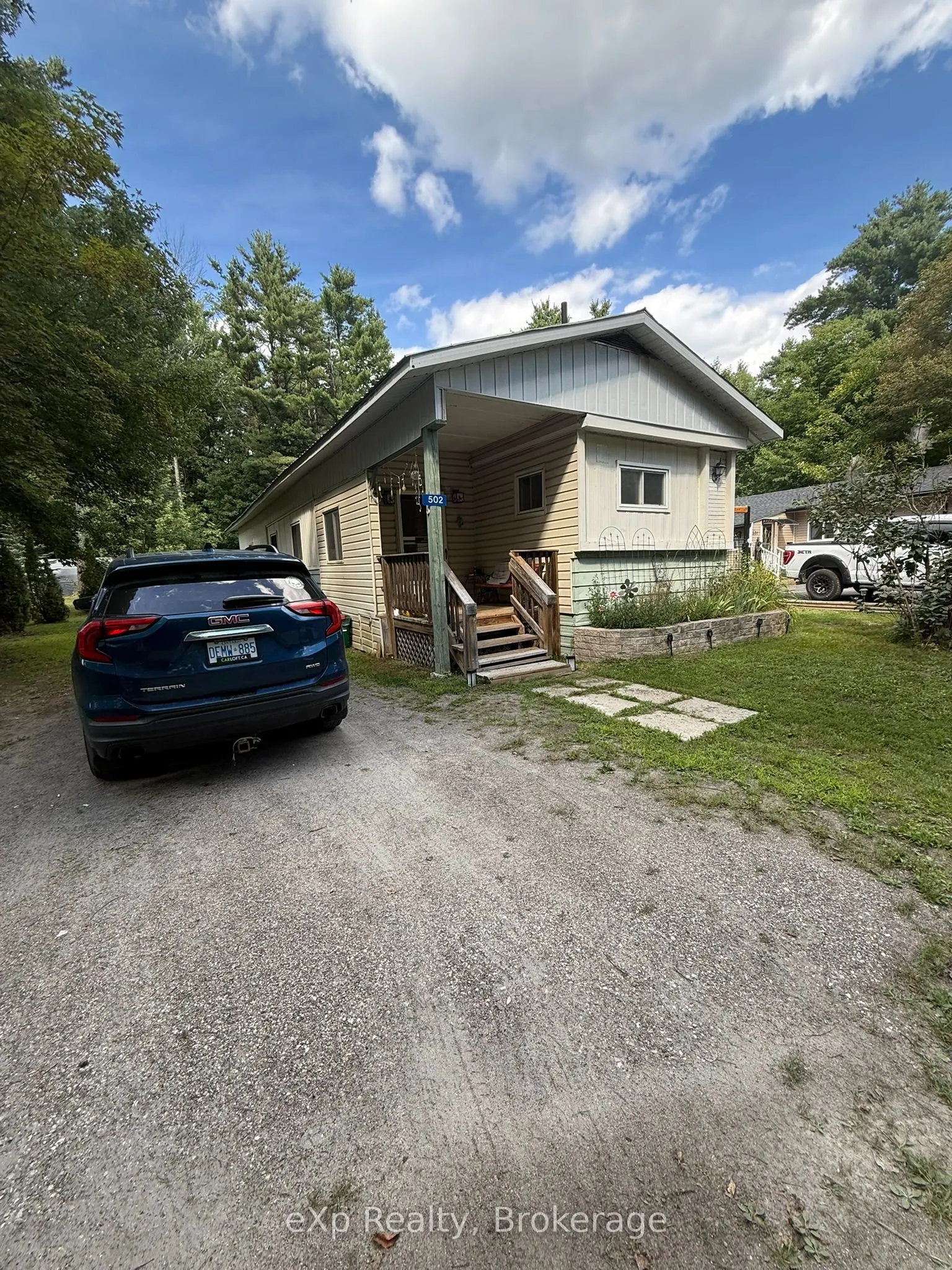 1713 Highway 11 South Highway E #502