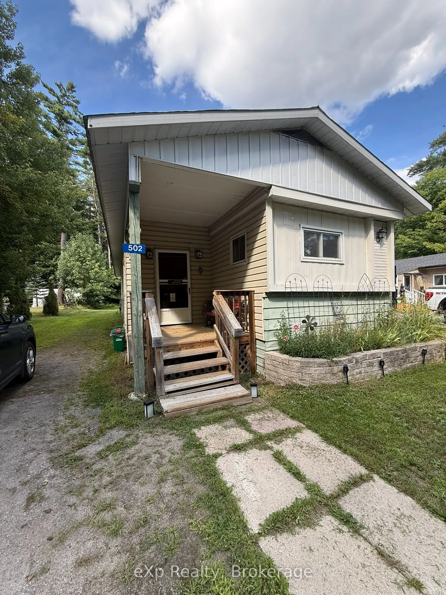 1713 Highway 11 South Highway E #502