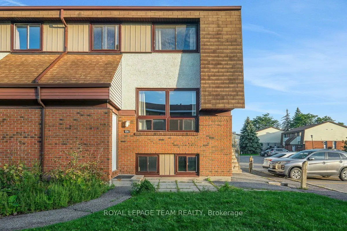 13 Woodvale Green #Unit# A