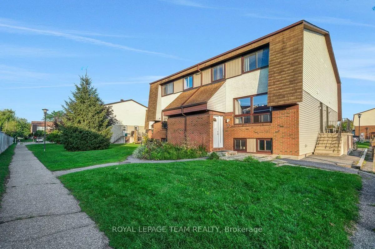 13 Woodvale Green #Unit# A