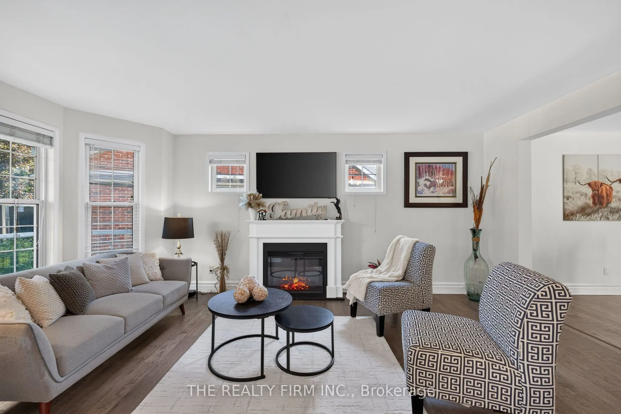 6 Oakdale Place
