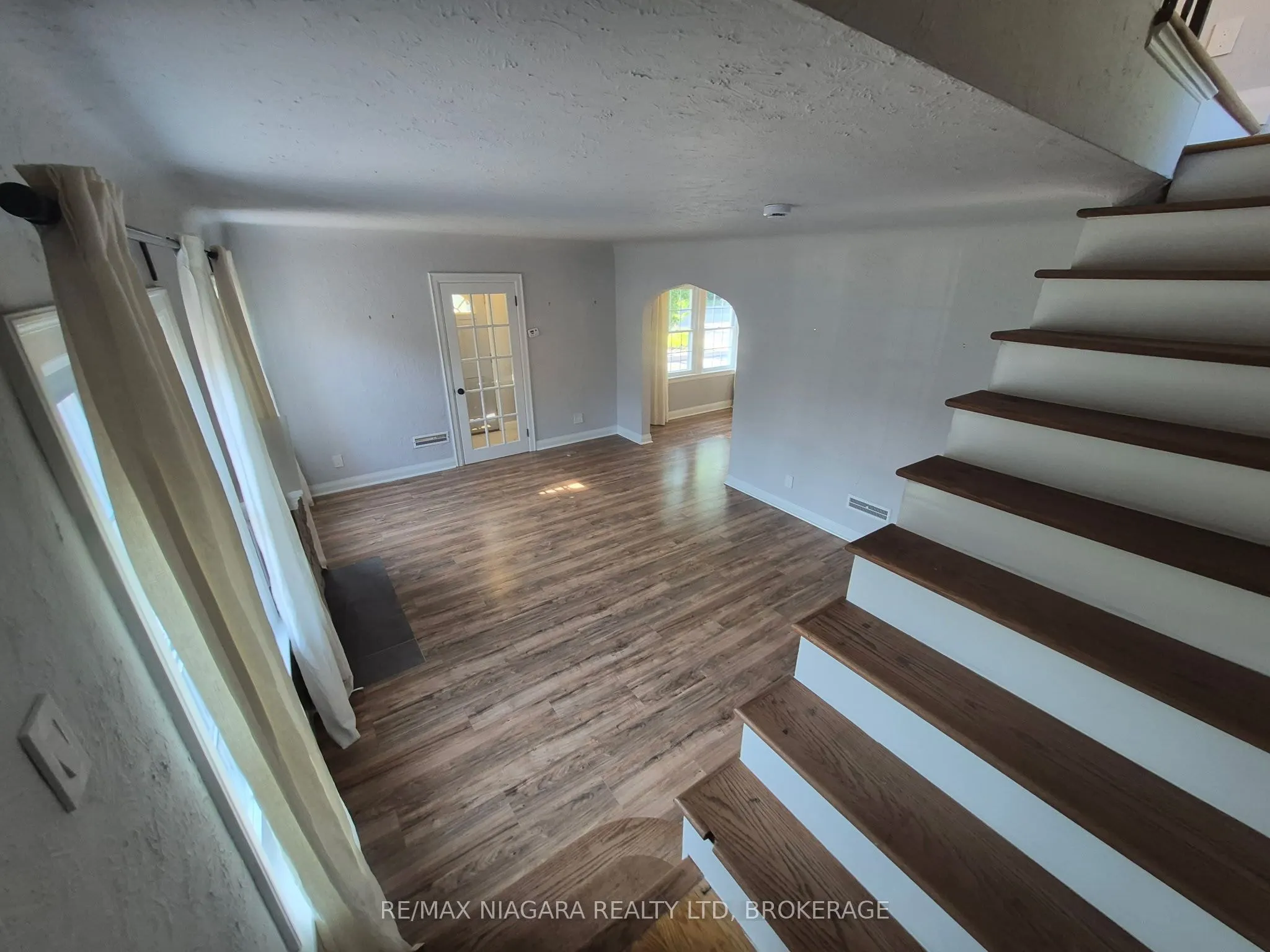 5944 Dorchester Road
