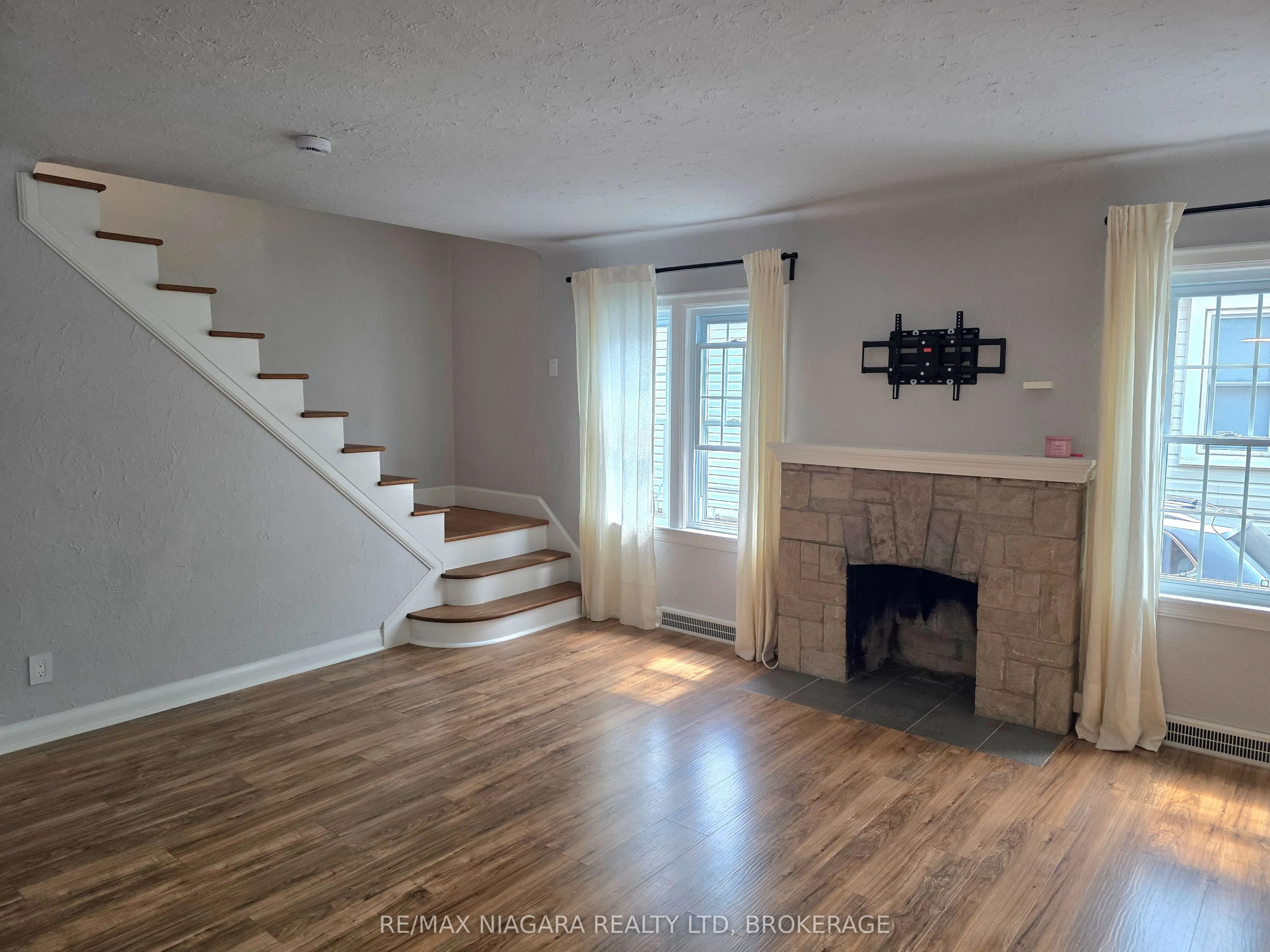 5944 Dorchester Road