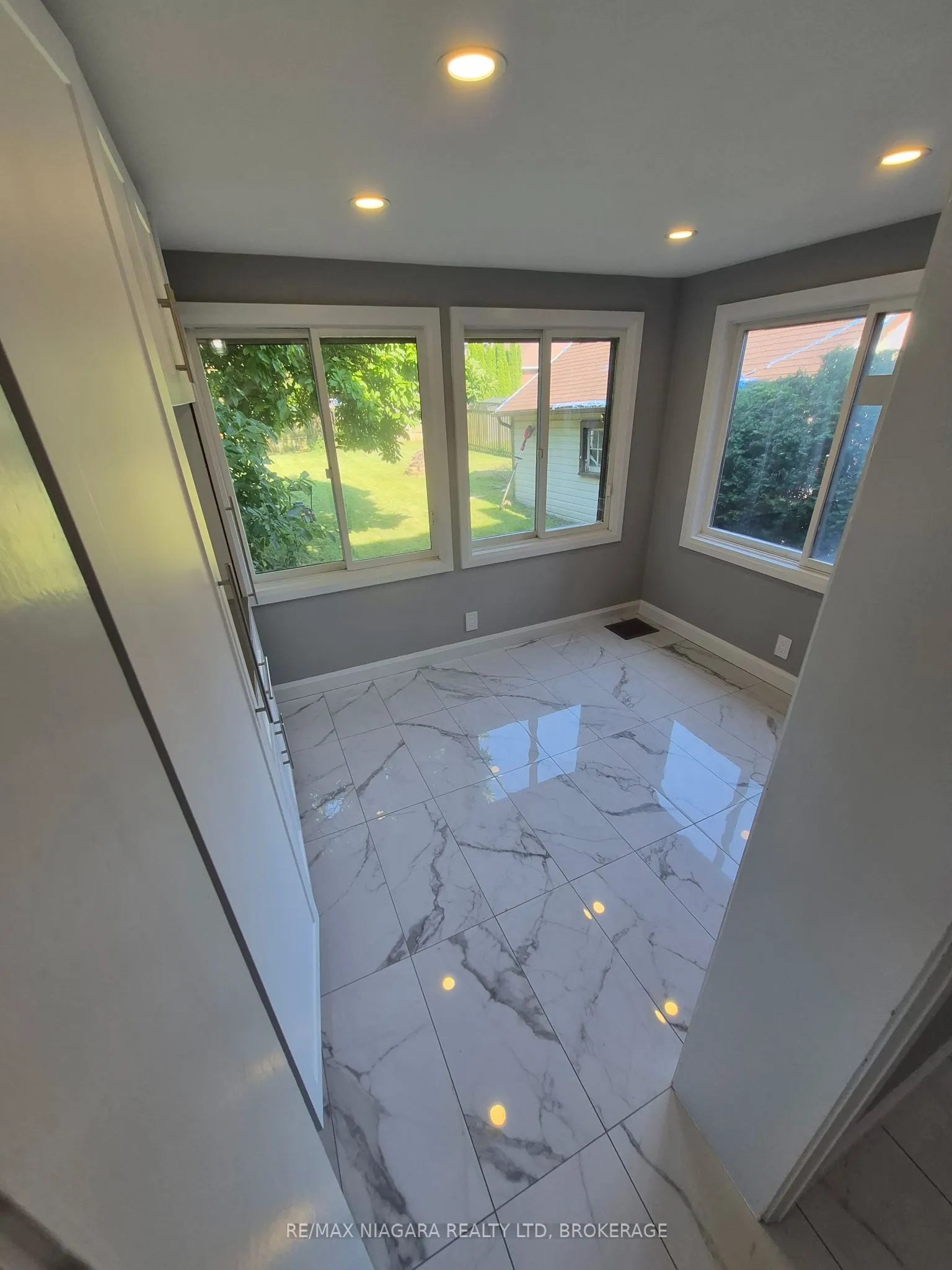 5944 Dorchester Road
