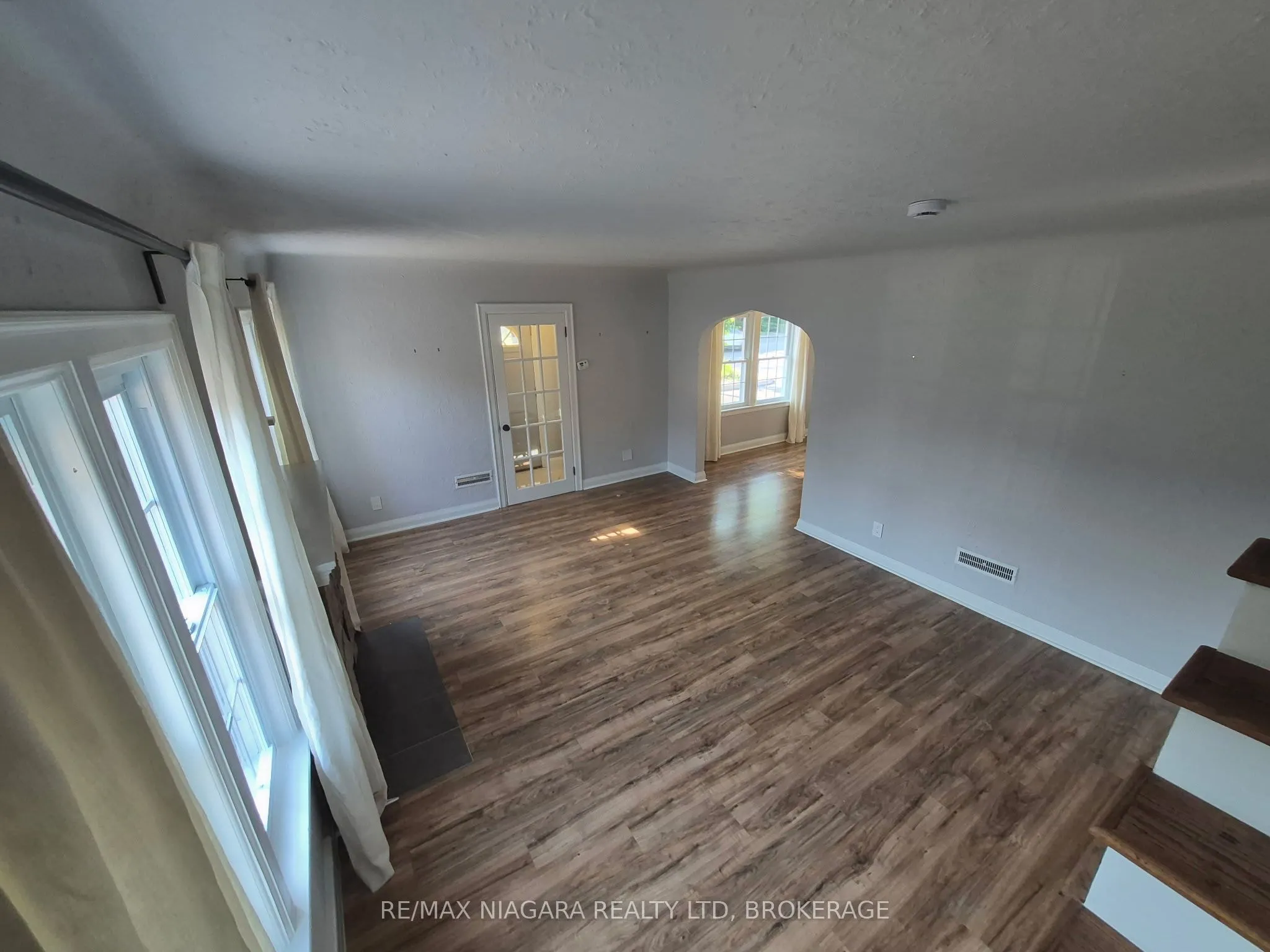 5944 Dorchester Road