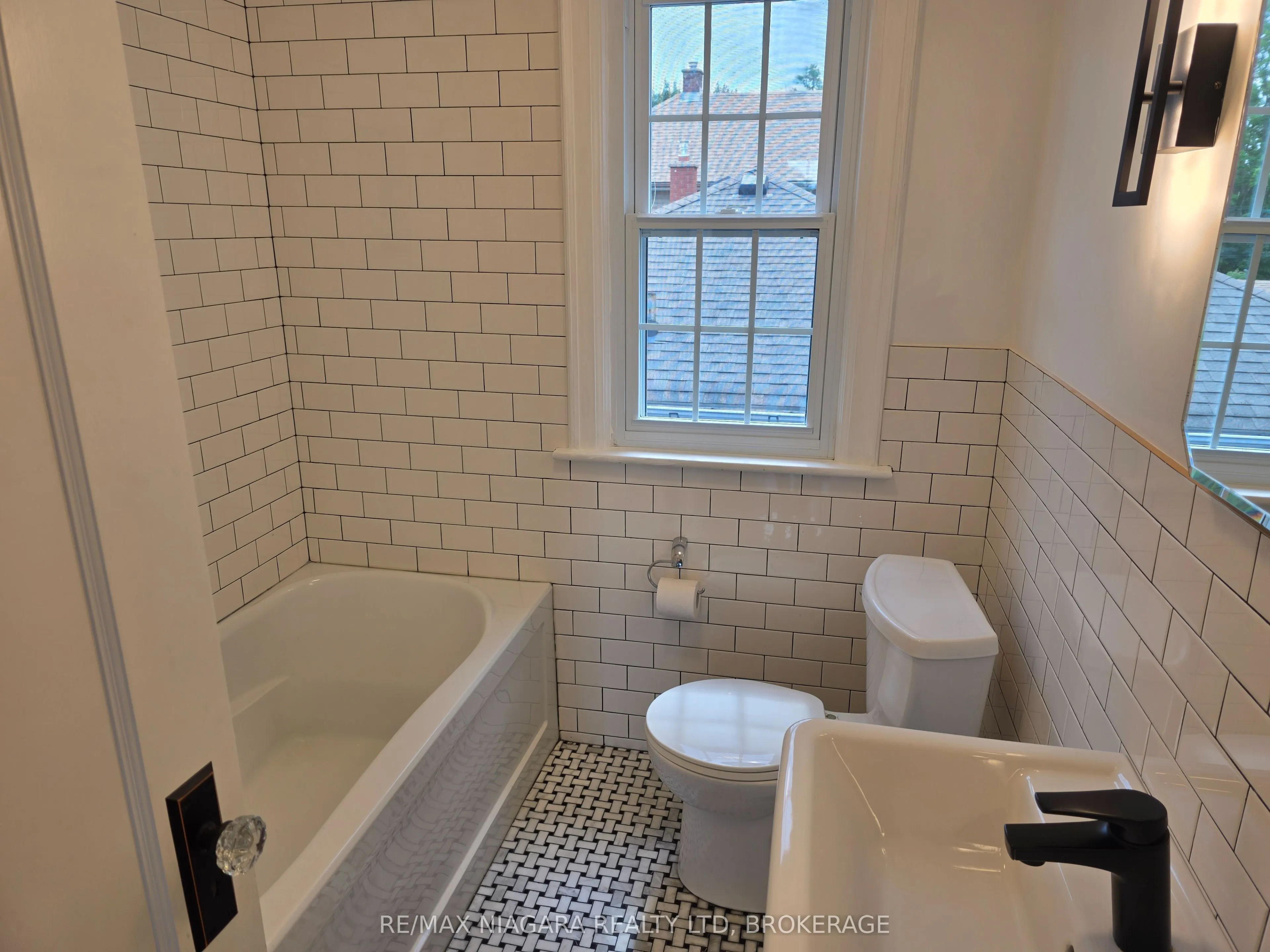 5944 Dorchester Road