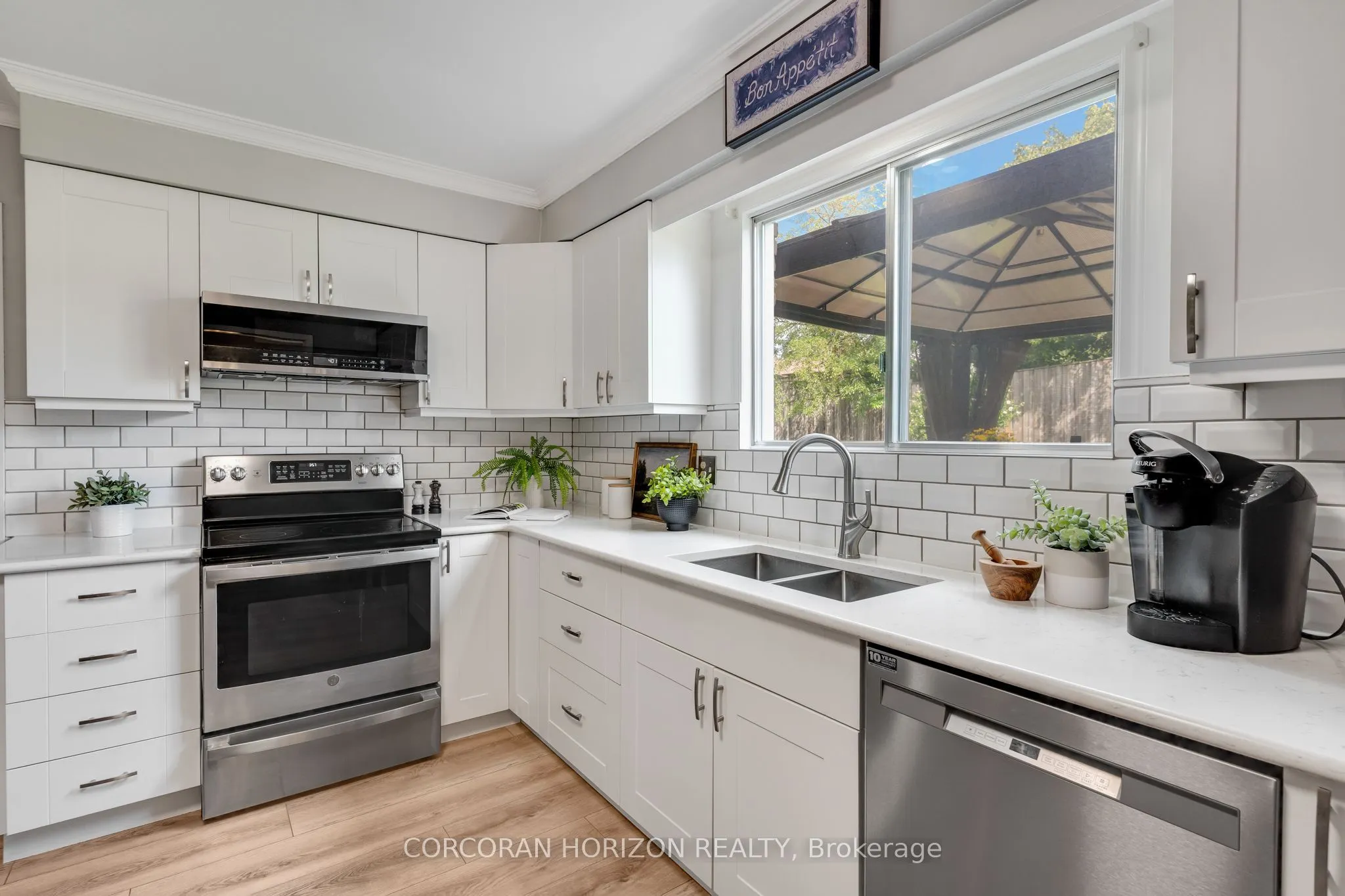 8 Blue Spruce Court