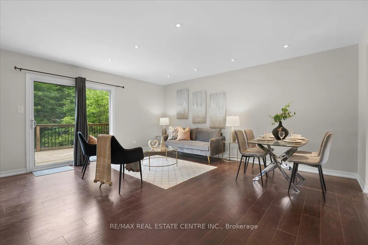 421 Bairstow Crescent