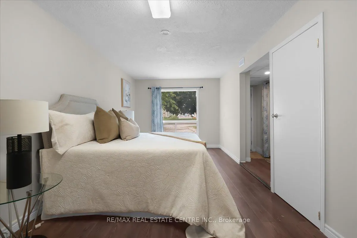 421 Bairstow Crescent