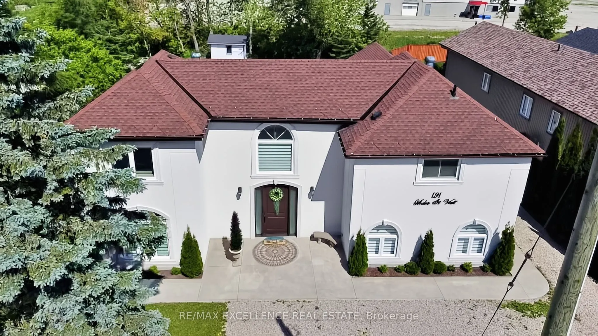 191 Main Street W