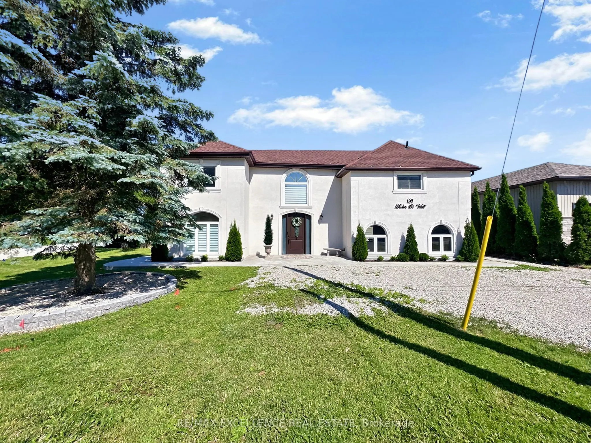191 Main Street W