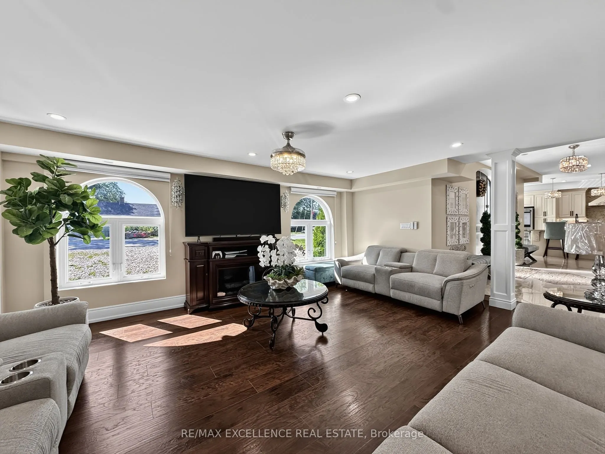191 Main Street W
