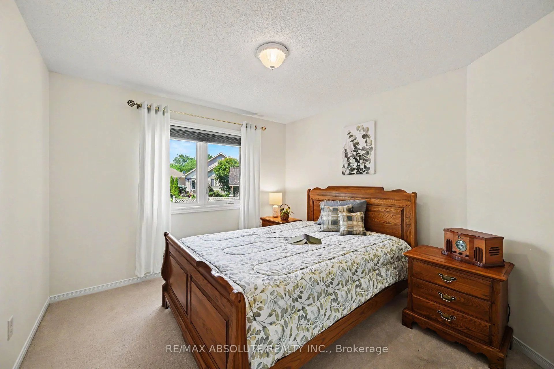 1 River Ridge Crescent