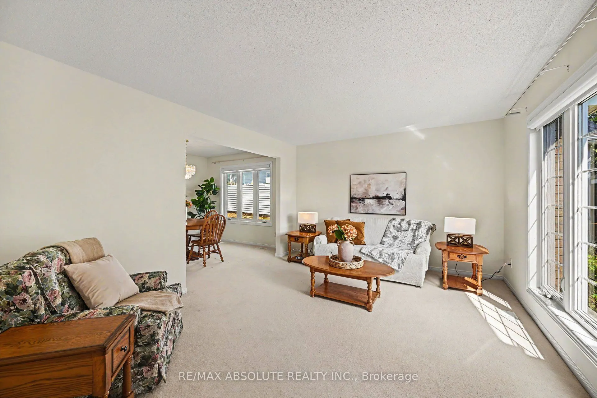 1 River Ridge Crescent