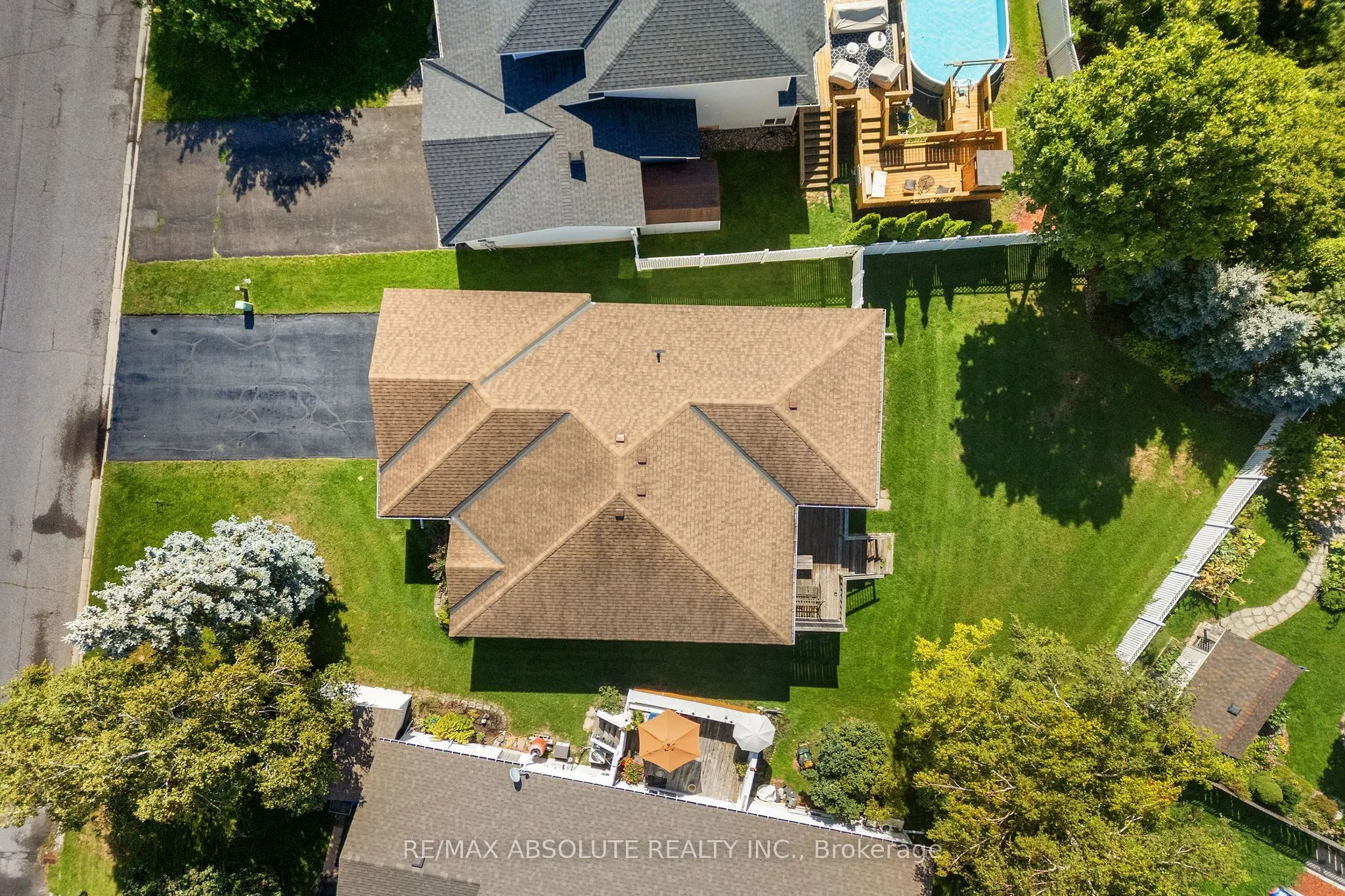 1 River Ridge Crescent