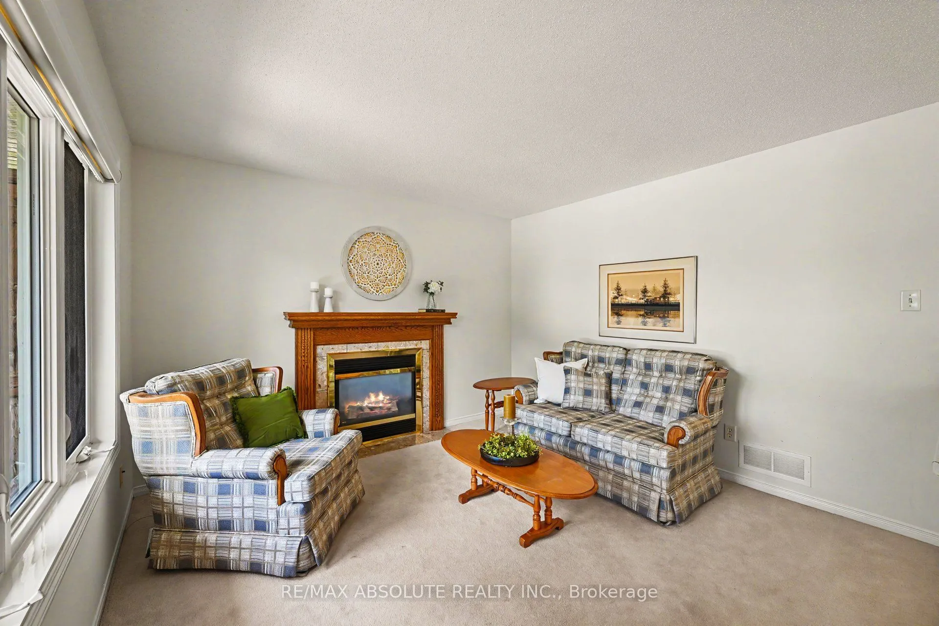 1 River Ridge Crescent