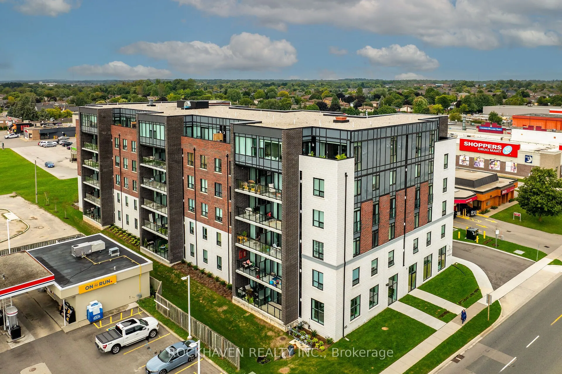 5 Hamilton Street N #209