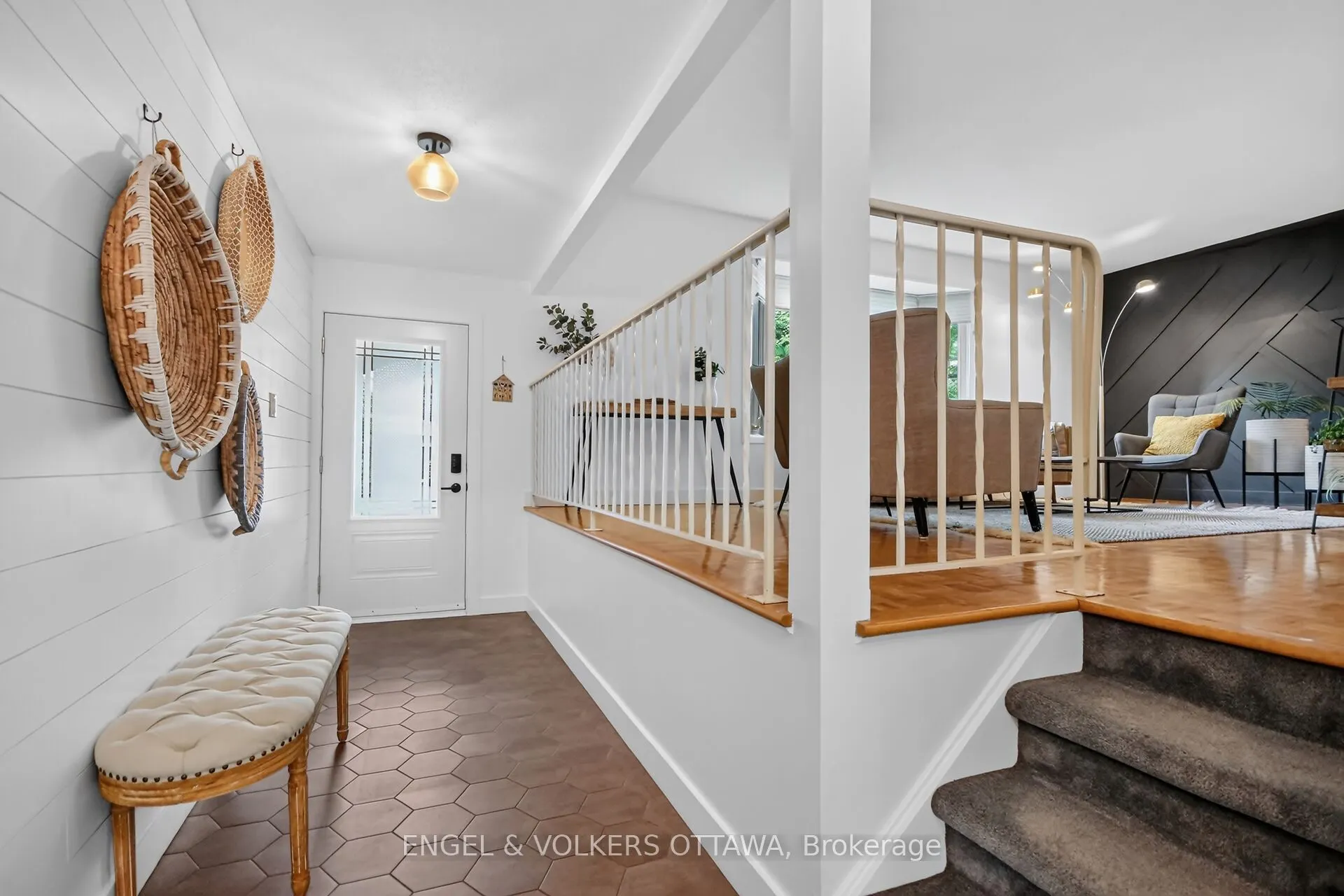 21 Stroughton Crescent