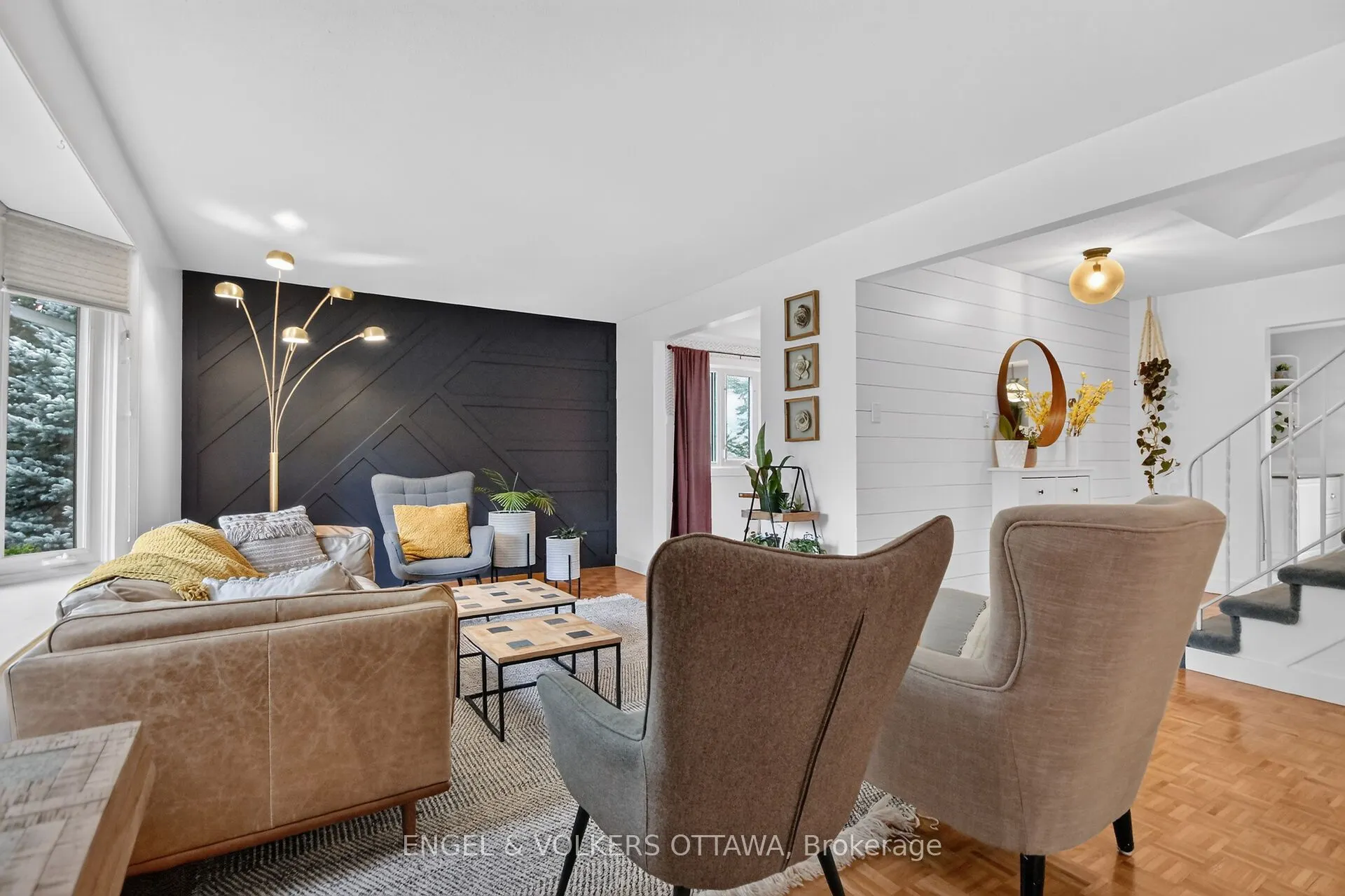 21 Stroughton Crescent