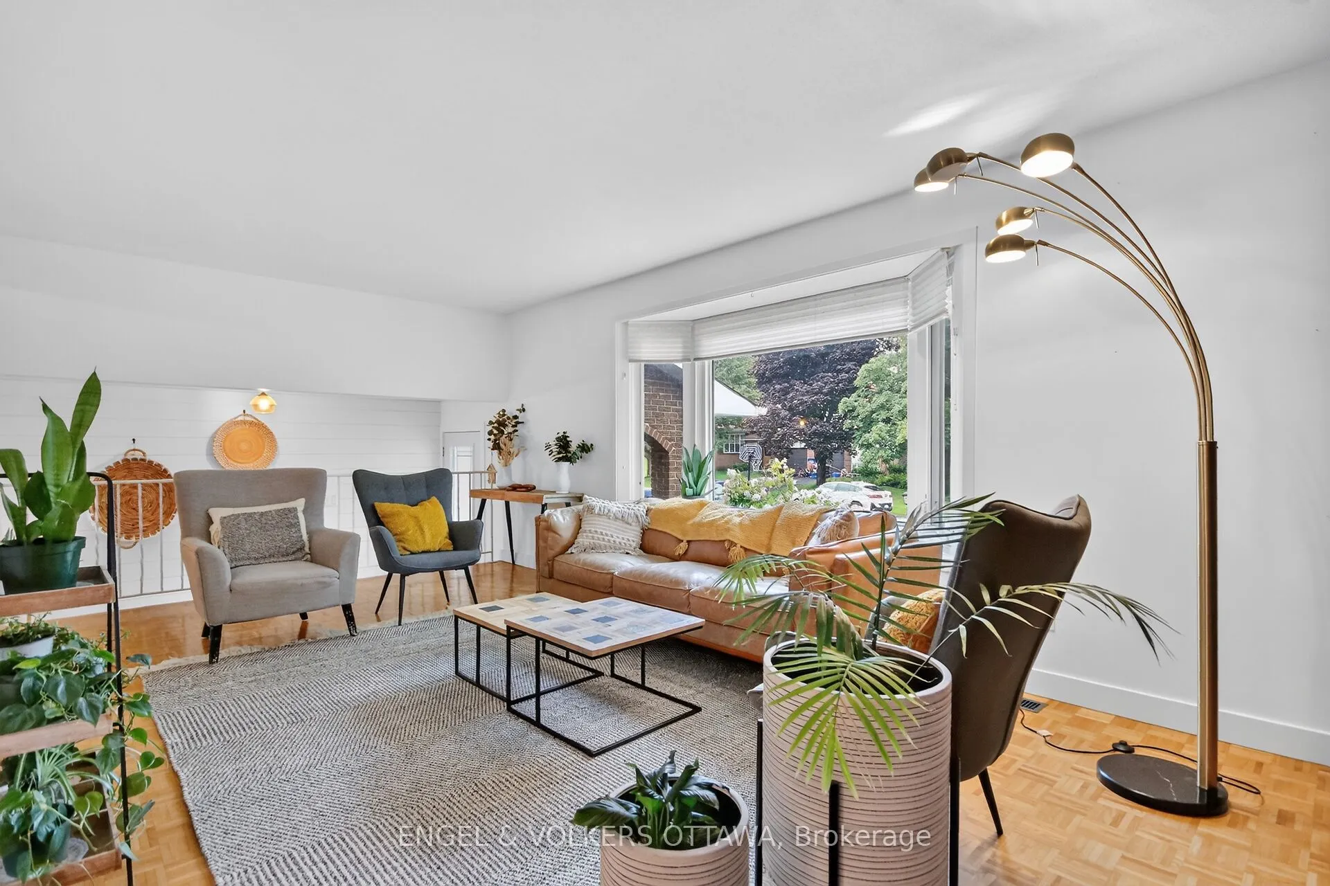 21 Stroughton Crescent