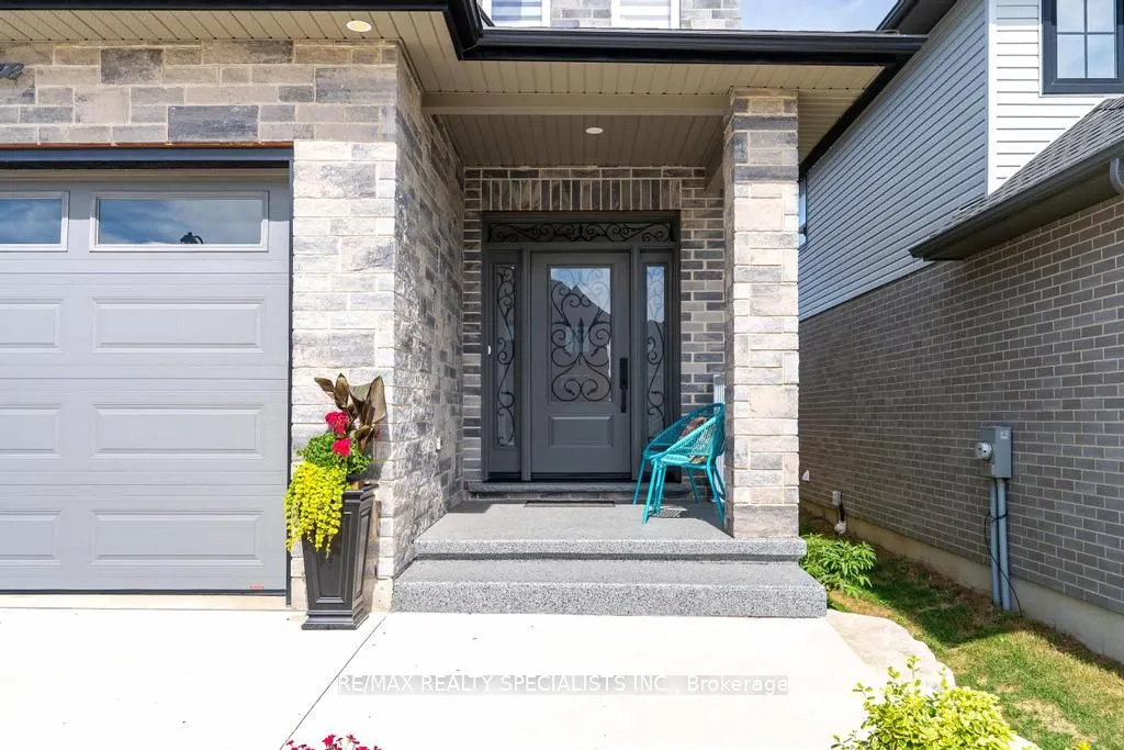 45 Peggy Avenue