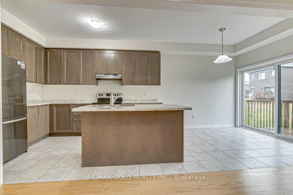 120 Huntingford Trail