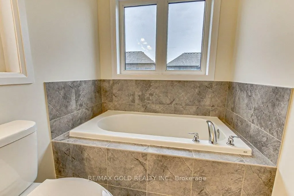 120 Huntingford Trail