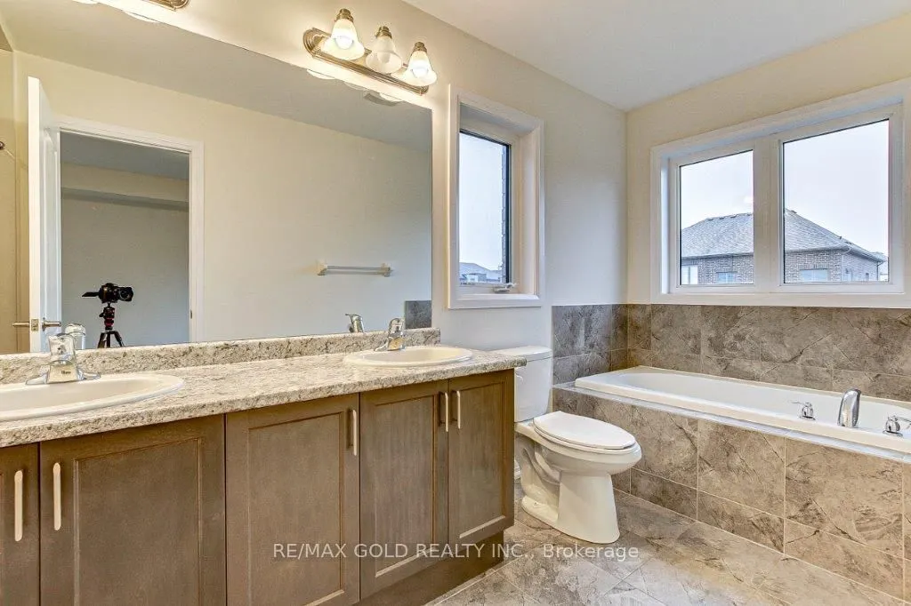 120 Huntingford Trail