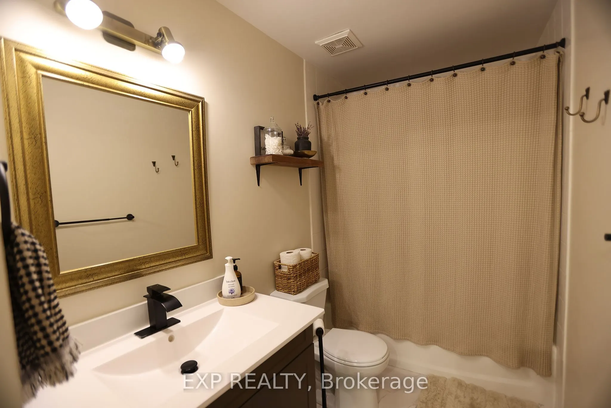 59 Blandford Street #2