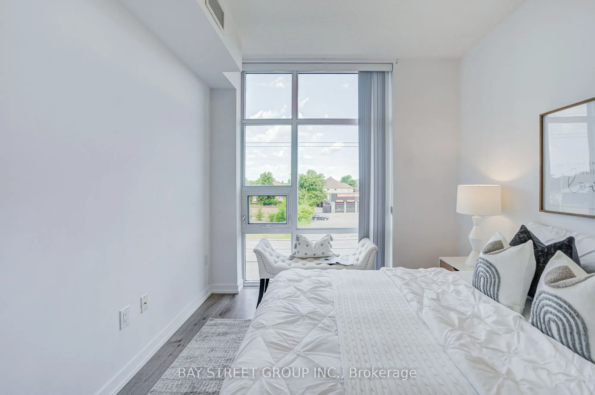 450 Dundas Street E #313