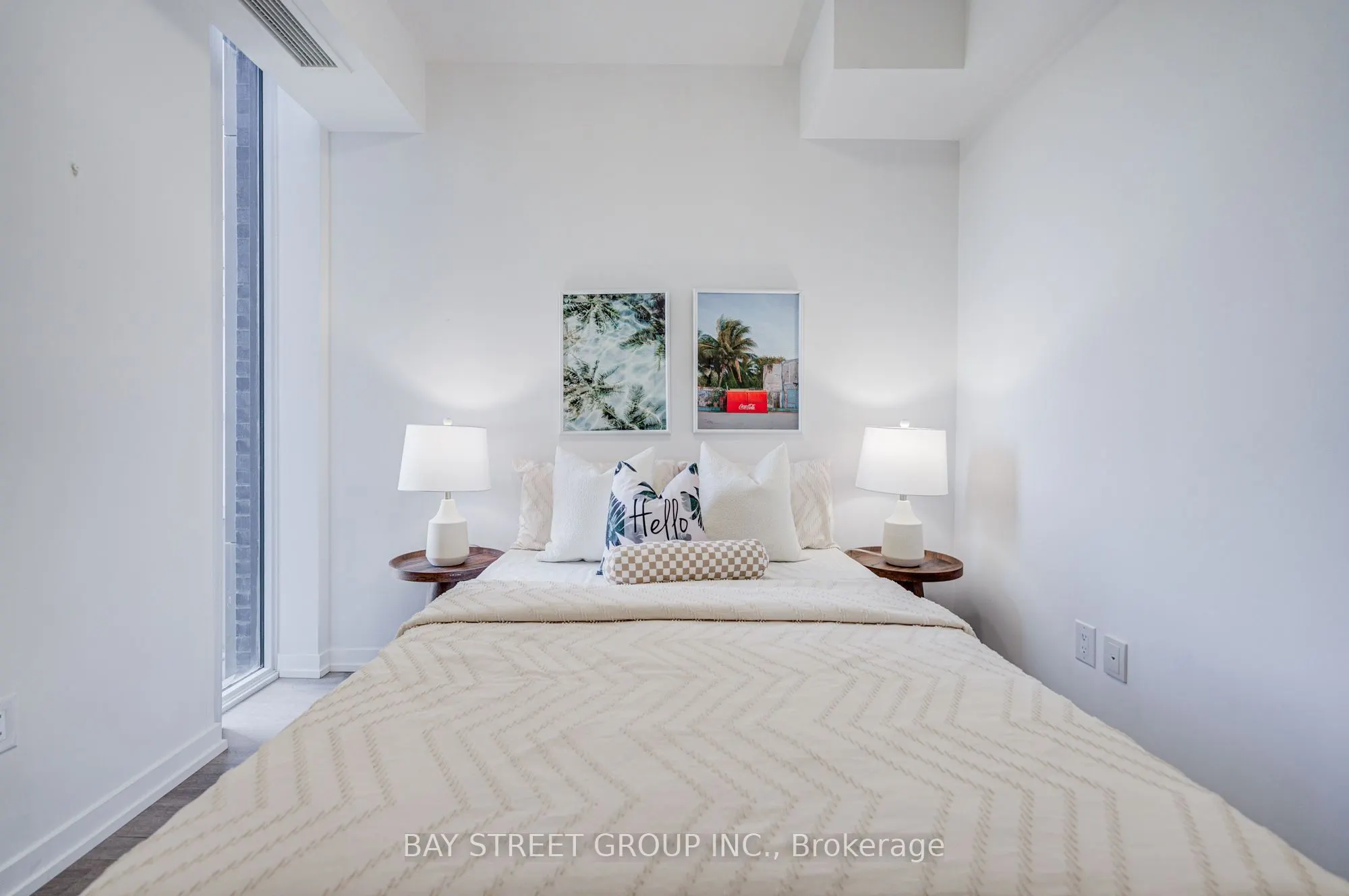 450 Dundas Street E #313