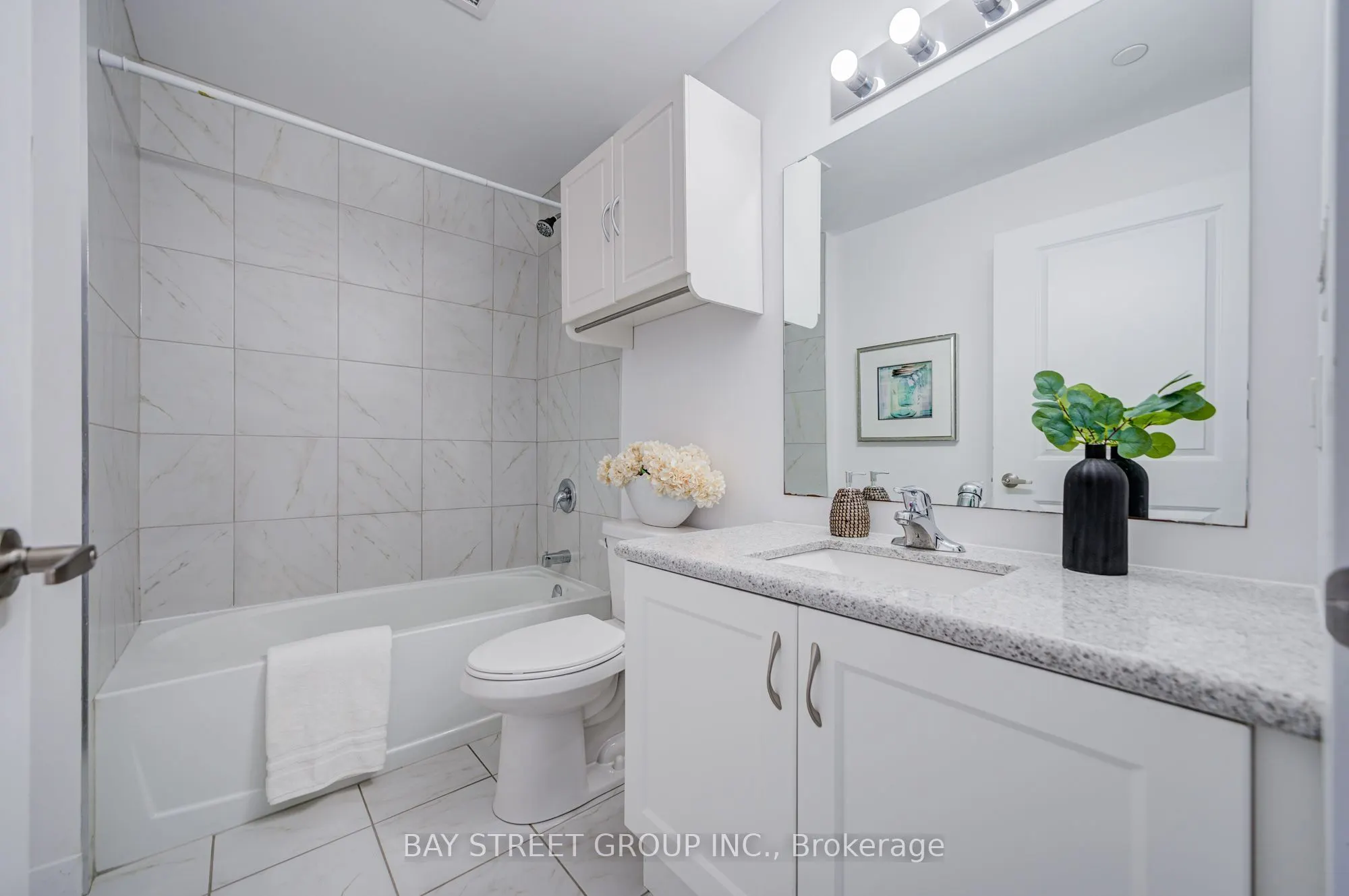 450 Dundas Street E #313