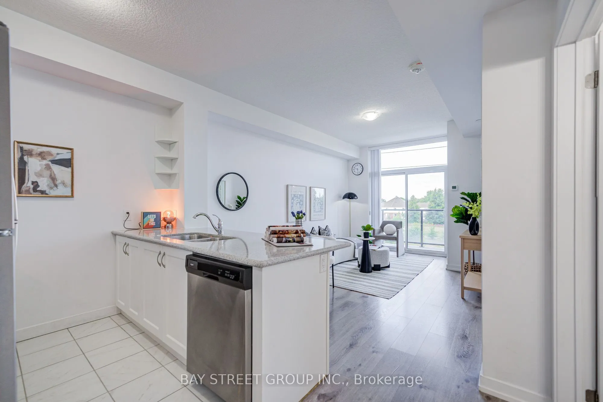 450 Dundas Street E #313