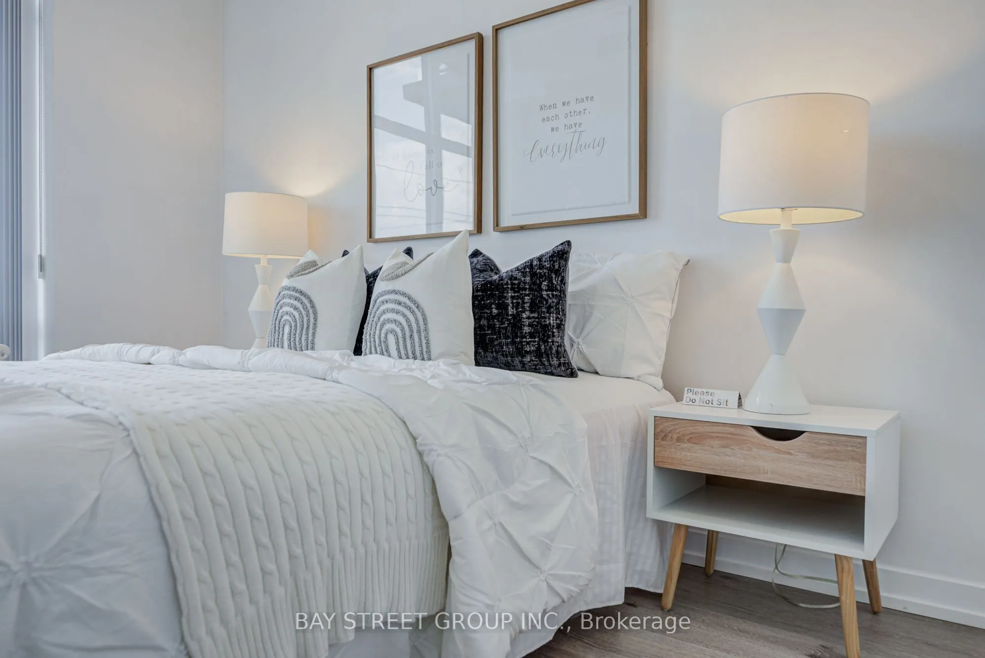 450 Dundas Street E #313