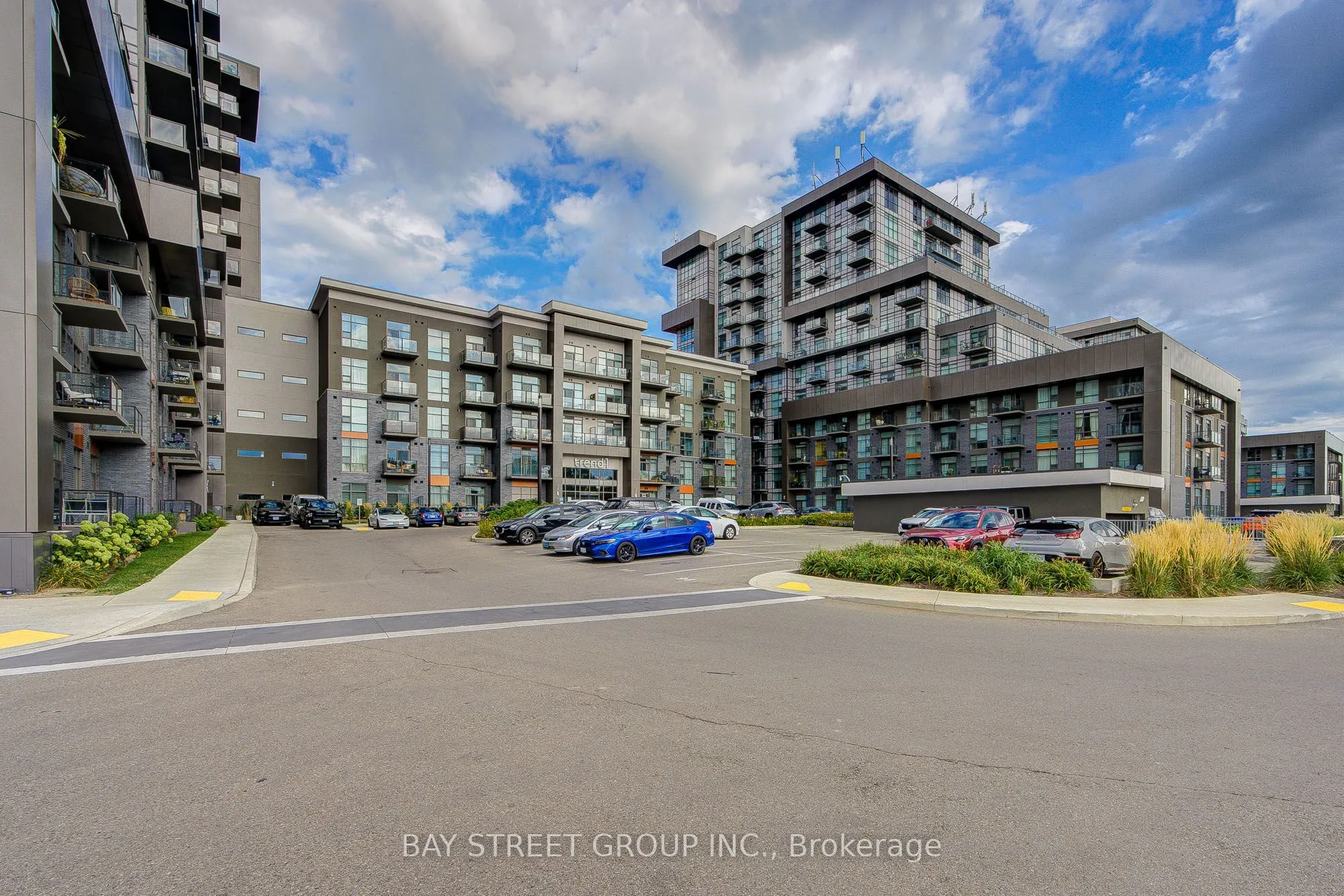 450 Dundas Street E #313