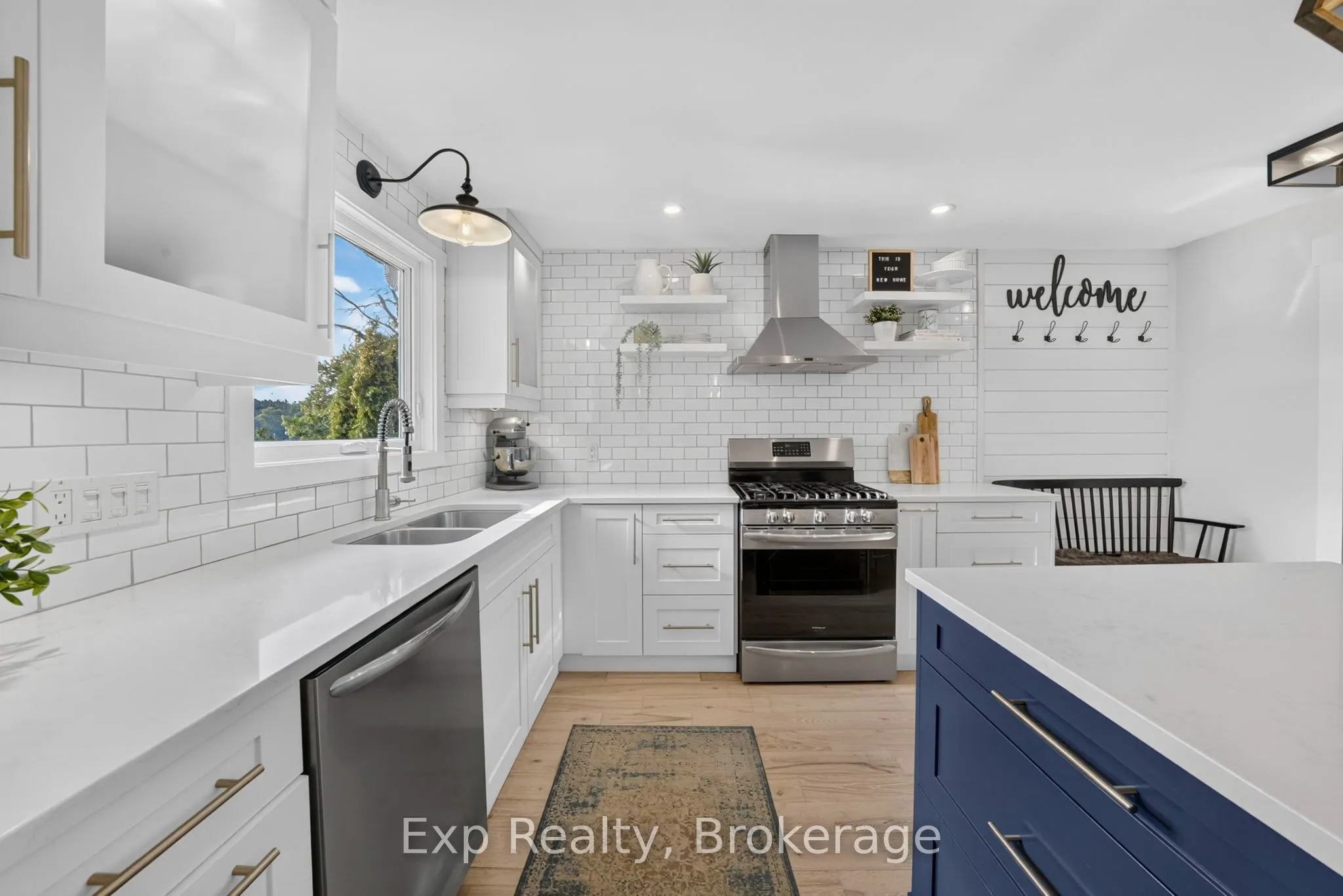 90 Cosy Cove Lane
