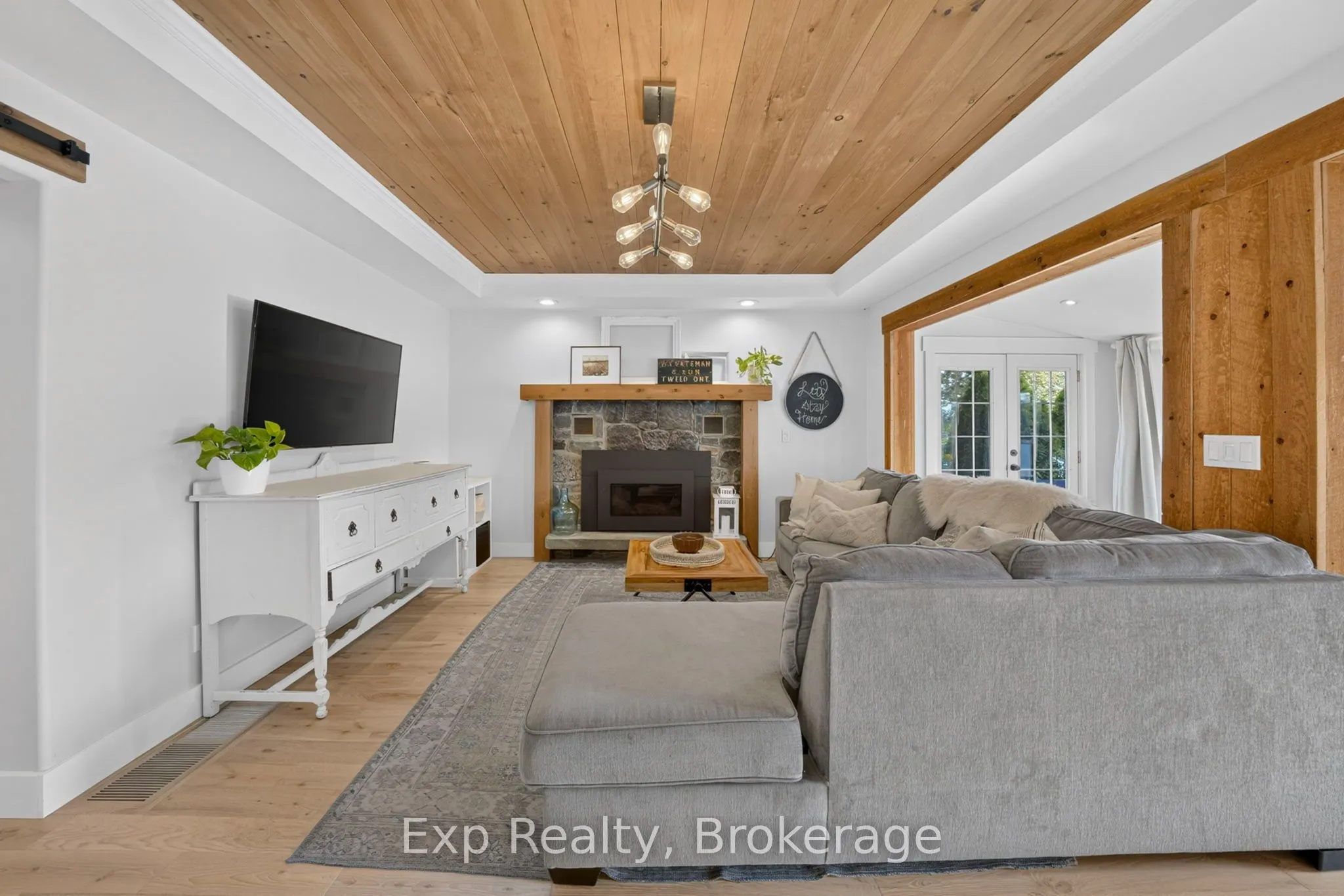 90 Cosy Cove Lane