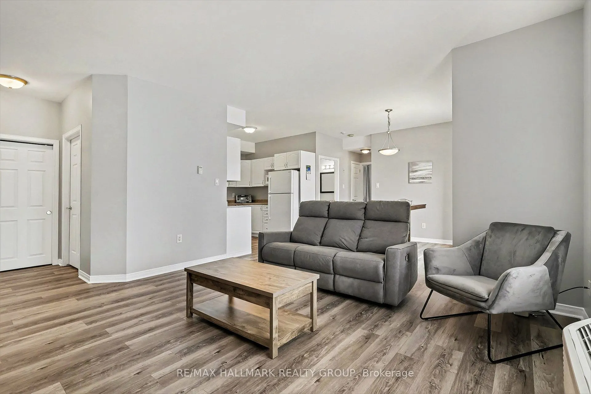1026 Laurier Street #208