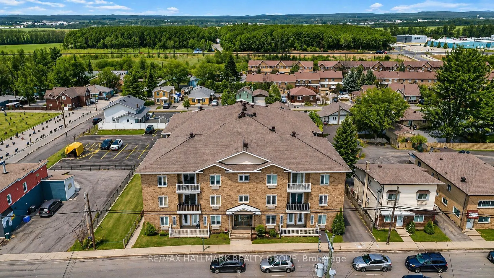 1026 Laurier Street #208