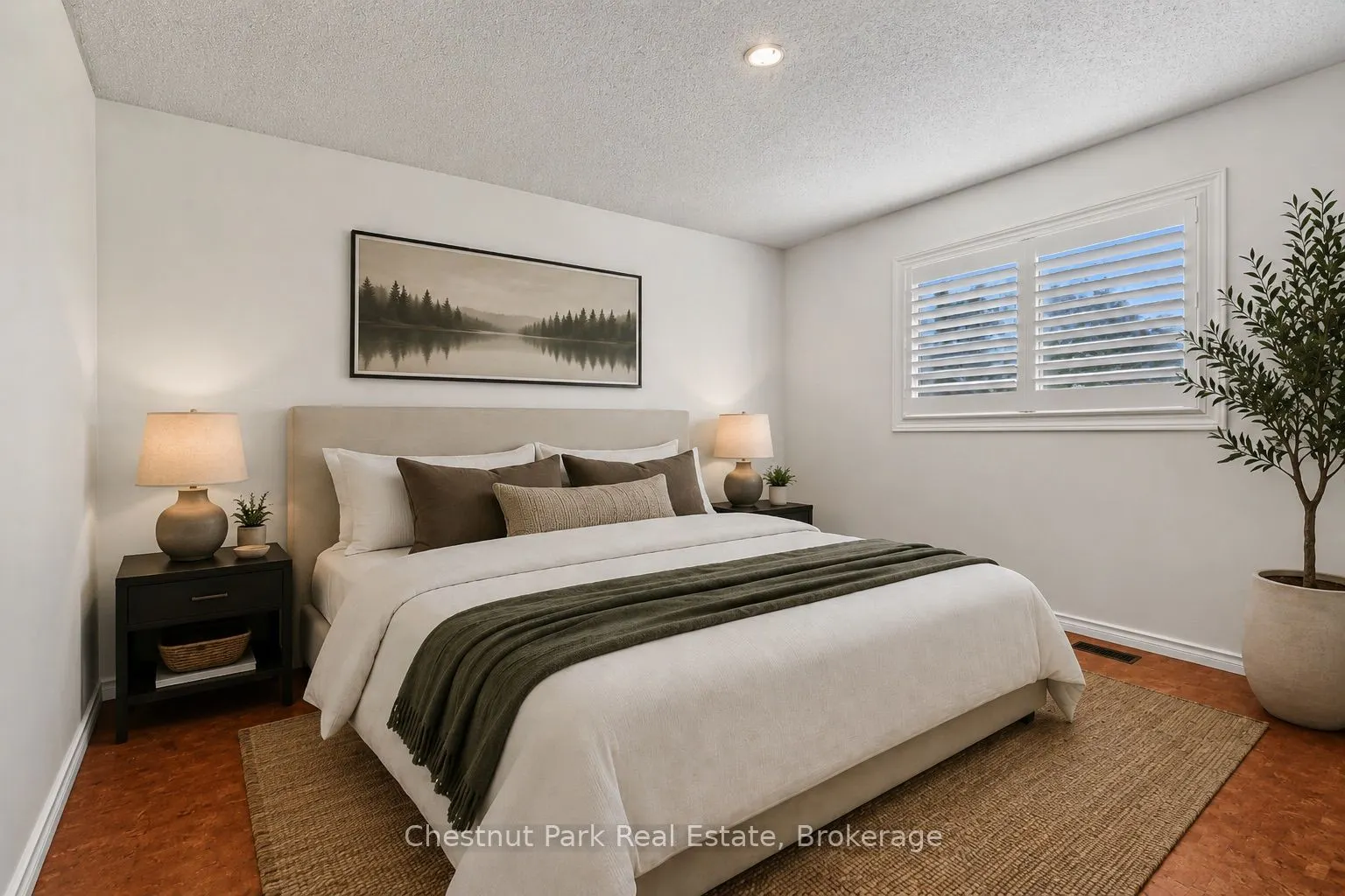 280 8th Avenue E