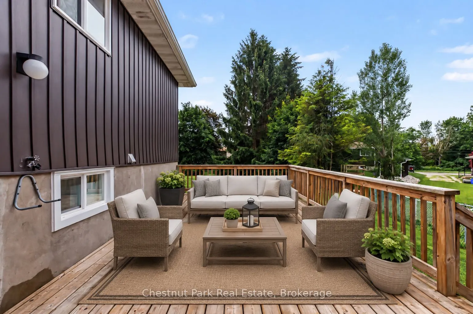 280 8th Avenue E