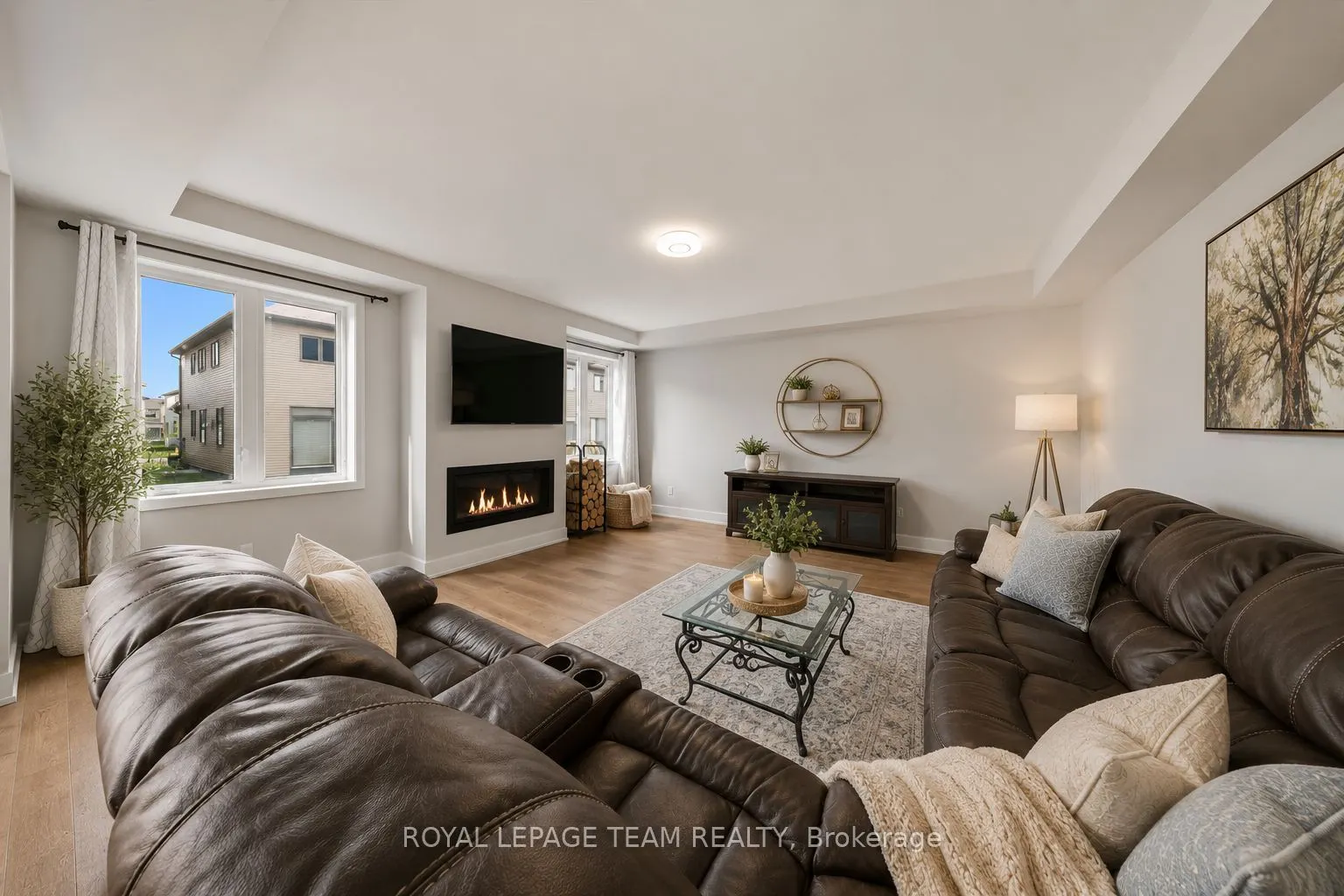 2413 Watercolours Way
