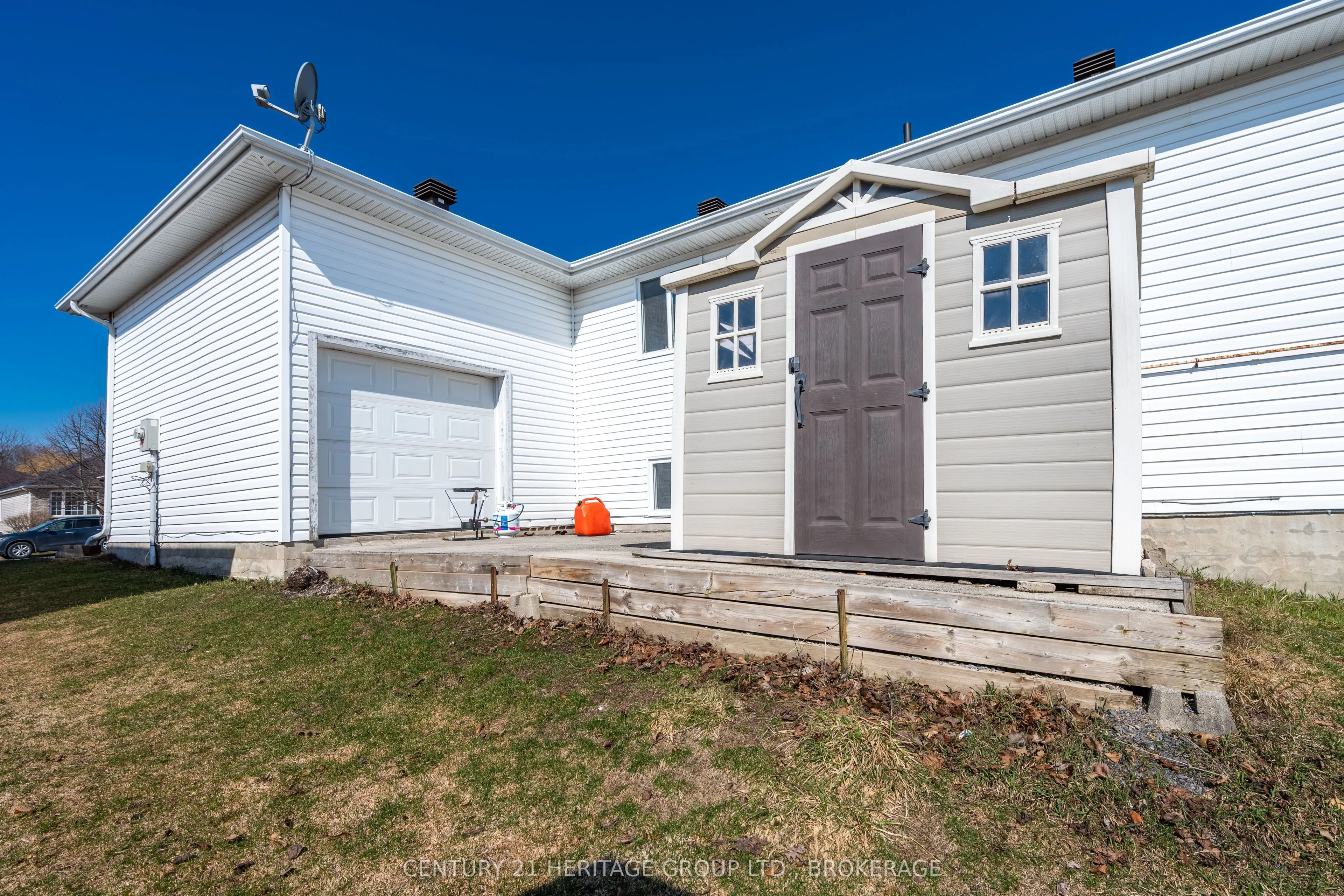 79 SPEERS Boulevard
